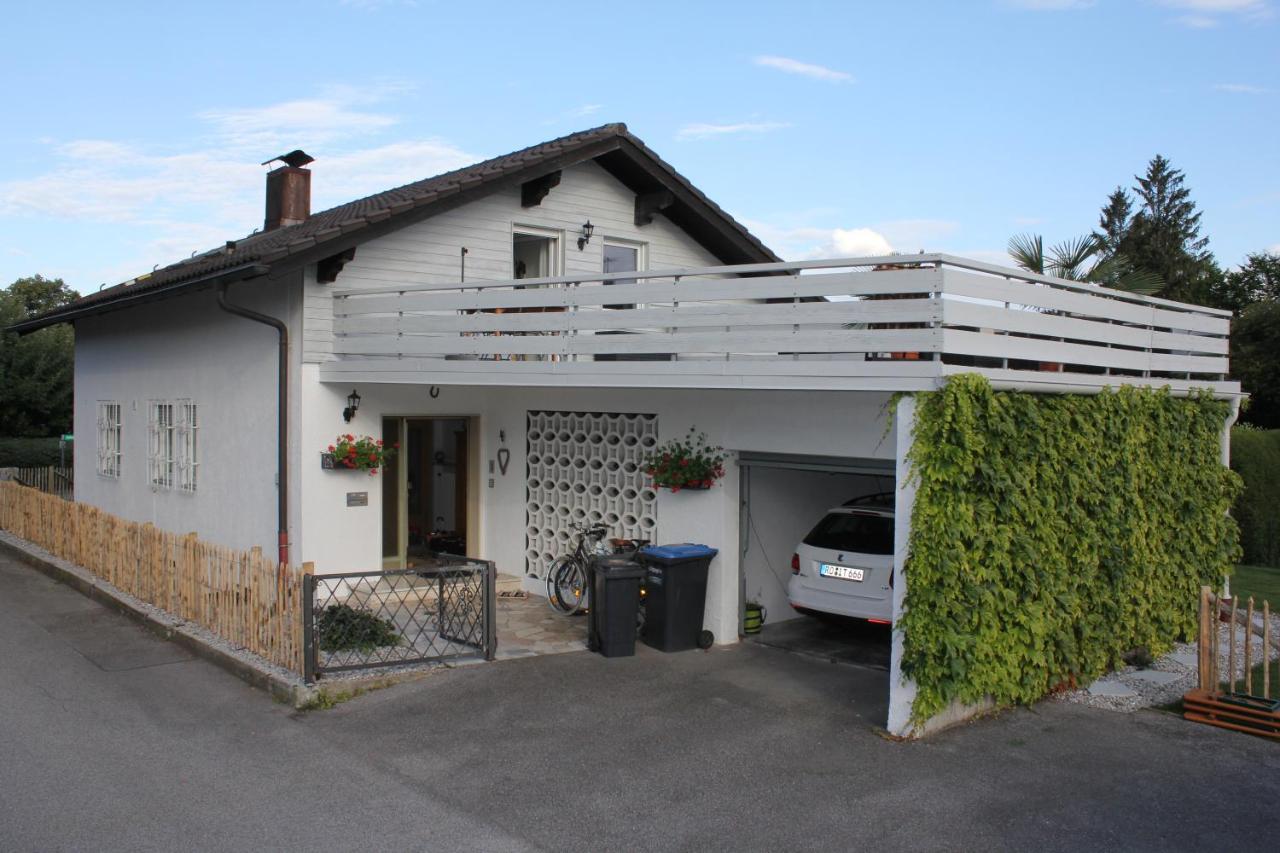 Ferienwohnung Das Inge Die Oberne In Bernau Bernau am Chiemsee Exterior foto